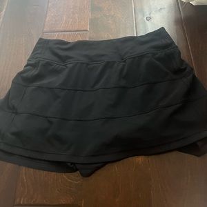 Lululemon Pace Rival Mid-Rise Skirt / Black / Size 4
